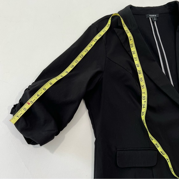 TORRID • 3/4 sleeve blazer coat - Picture 8 of 10